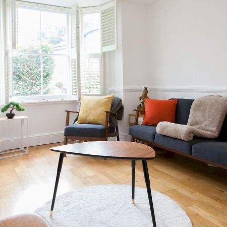Pass The Keys Garden Apartment In Stockwell 런던 외부 사진