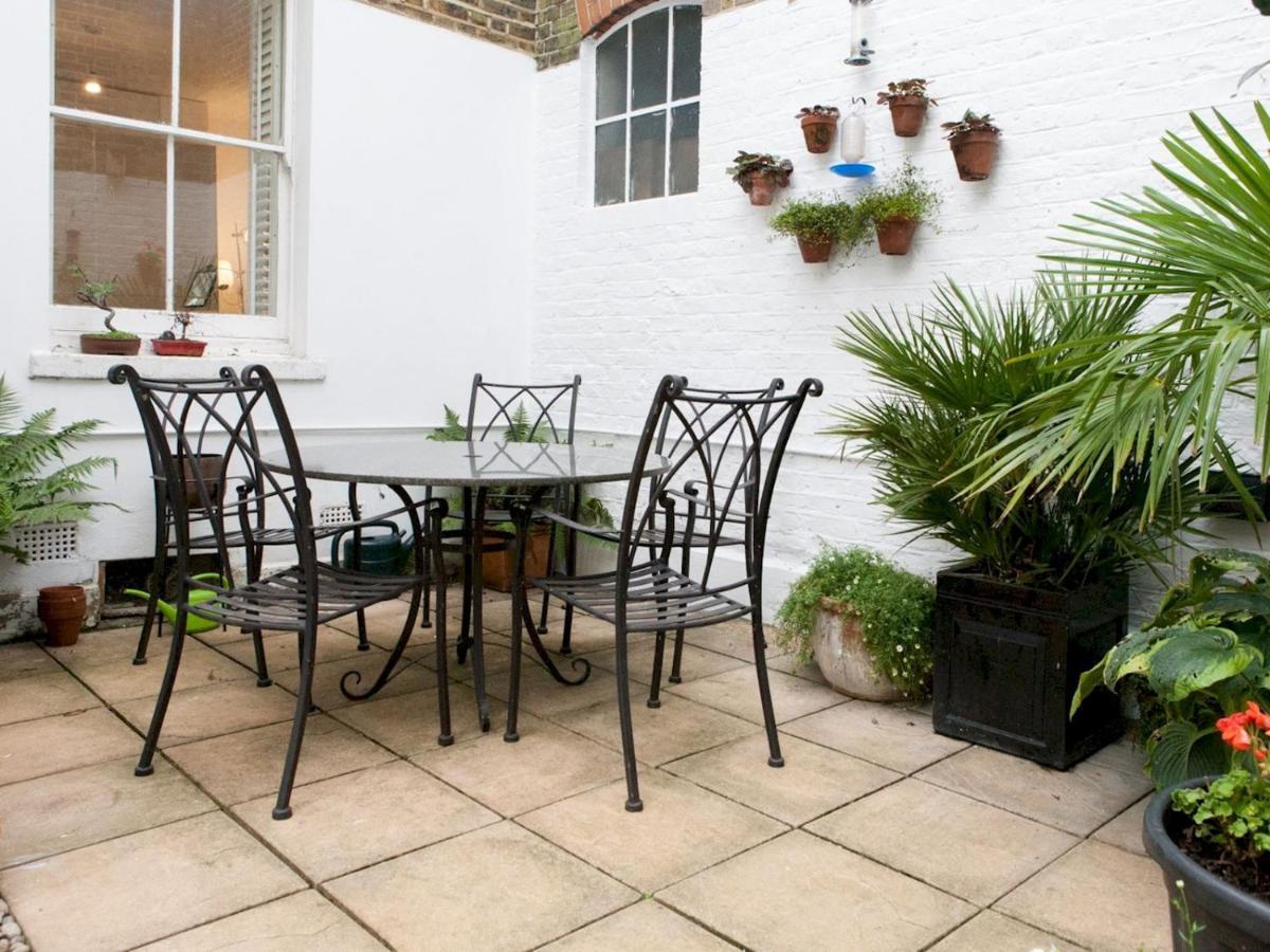 Pass The Keys Garden Apartment In Stockwell 런던 외부 사진