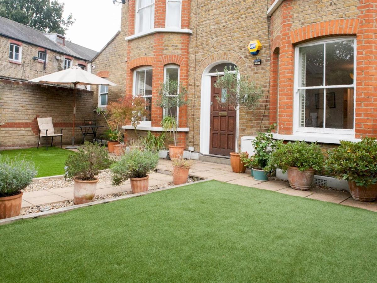 Pass The Keys Garden Apartment In Stockwell 런던 외부 사진