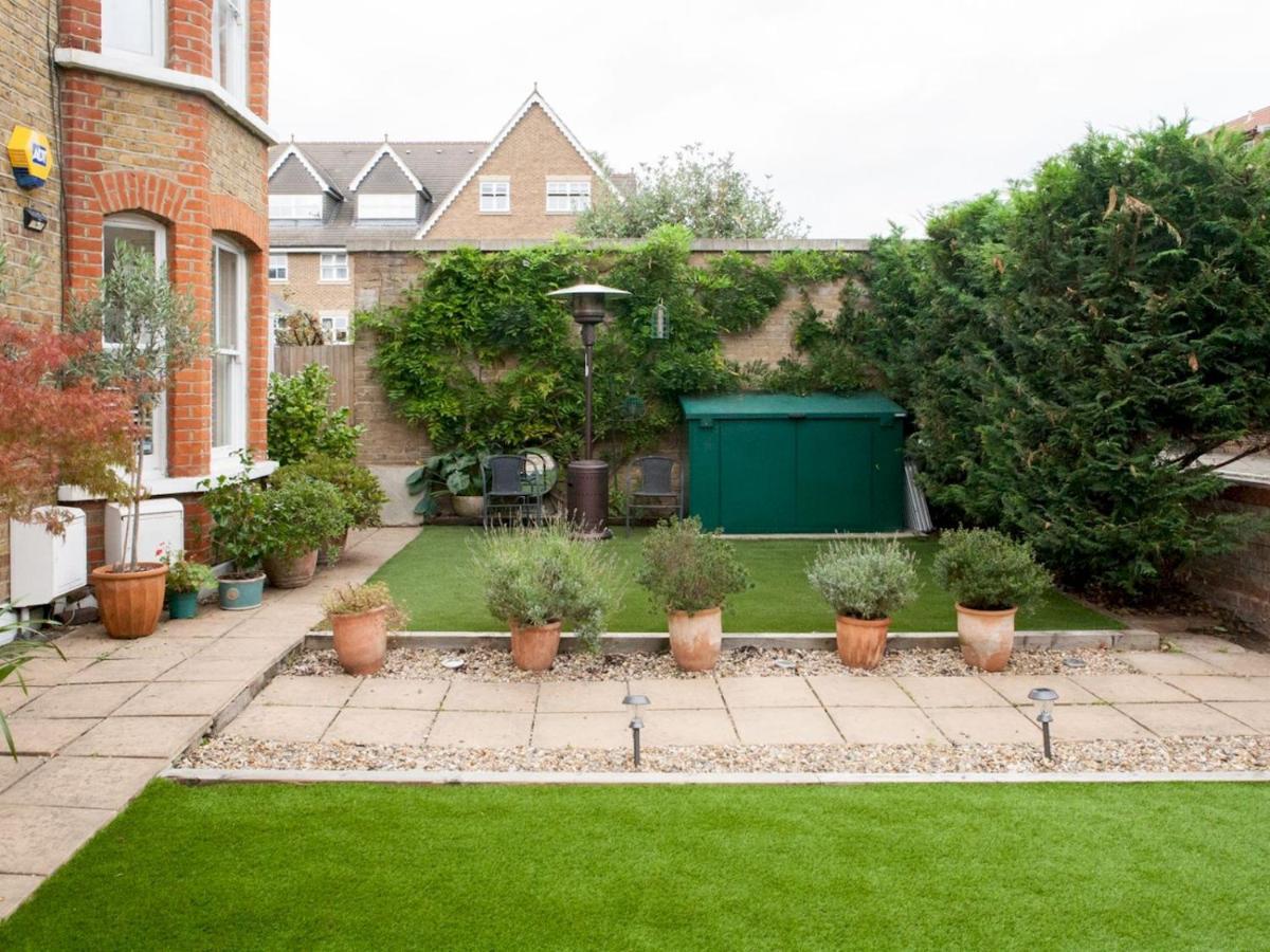Pass The Keys Garden Apartment In Stockwell 런던 외부 사진