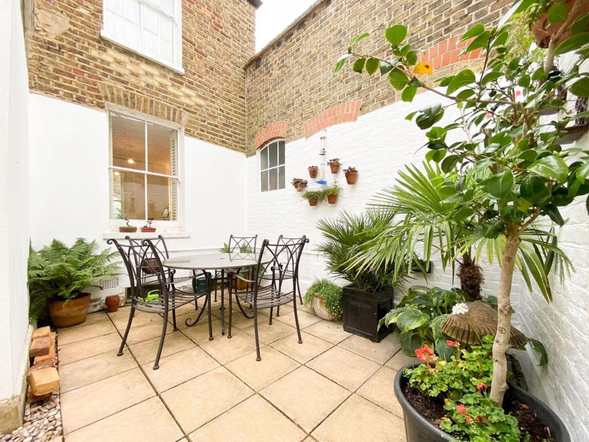 Pass The Keys Garden Apartment In Stockwell 런던 외부 사진