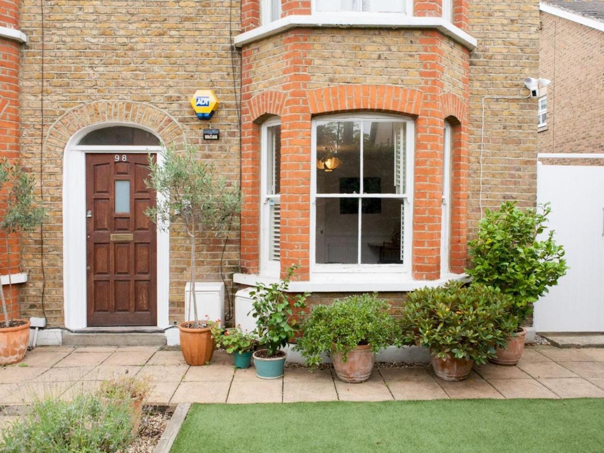 Pass The Keys Garden Apartment In Stockwell 런던 외부 사진